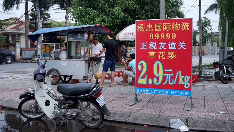 Biển hiệu tiếng Trung, phố Tàu, Từ Sơn, Đồng Kỵ, Phù Khê, Bắc Ninh