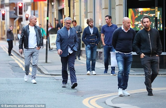 Jose Mourinho, MU, Leicester, Wembley, MU vs Leicester