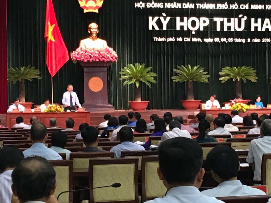 Nghị trường kỳ họp HĐND TPHCM nóng theo thị trường nhà đất