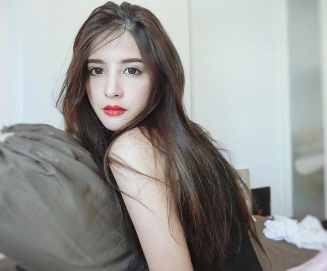 Nhan sac xinh dep cua bong hong lai 19 tuoi noi tieng mang hinh anh 2