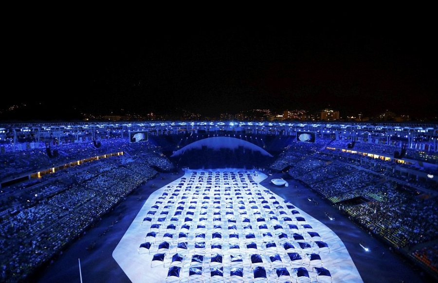 Phao hoa, ky xao anh sang ruc ro dem khai mac Olympics Rio hinh anh 2