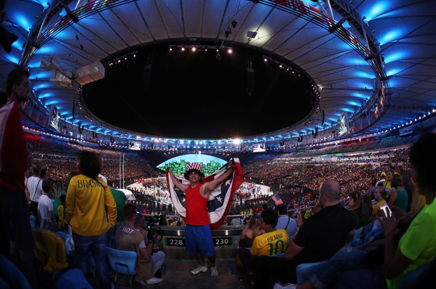 Phao hoa, ky xao anh sang ruc ro dem khai mac Olympics Rio hinh anh 4