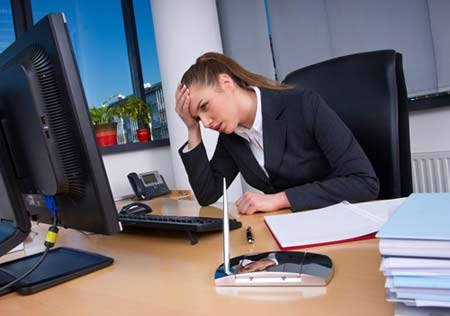 Cách bảo vệ sức khoẻ bạn khi ngồi nhiều trước máy tính - Ảnh 4
