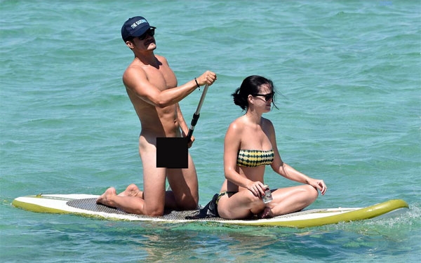 orlando-bloom-va-bieber-khoi-lai-moi-thu-cu-khi-thi-nhau-khoe-cua-quy-1