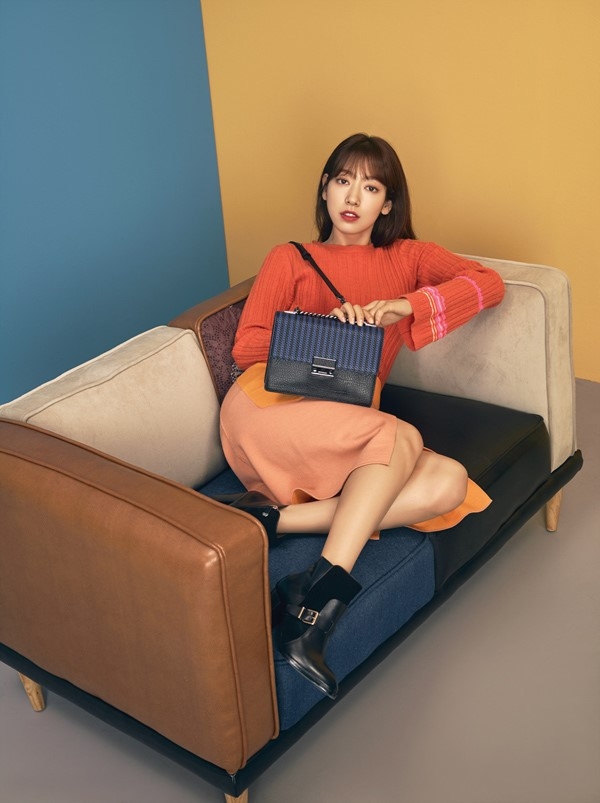 Park Shin Hye khoe sac voi nu trang hinh anh 8