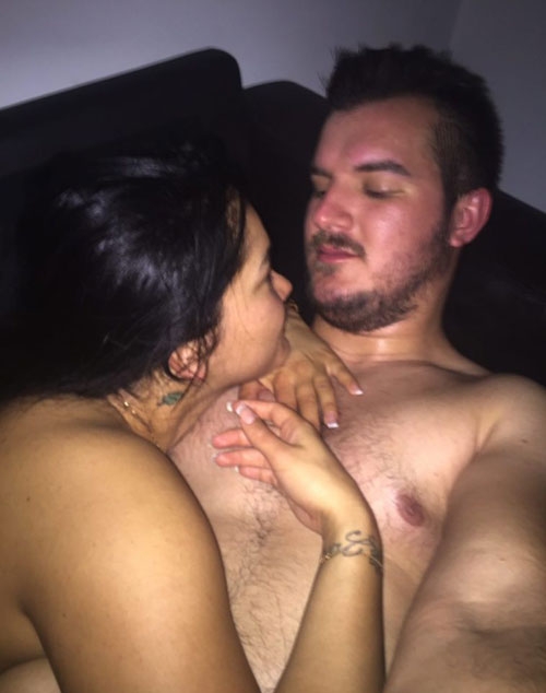 Bà xã Anita của sao Liverpool bỏ chồng con về Croatia hội ngộ người tình nghèo khó Daro.