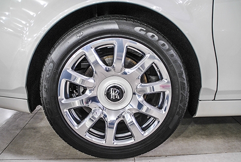 ve-dep-rolls-royce-phantom-series-ii-5