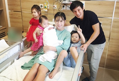 nhung ba me 4 con van dep man ma cua showbiz - 3