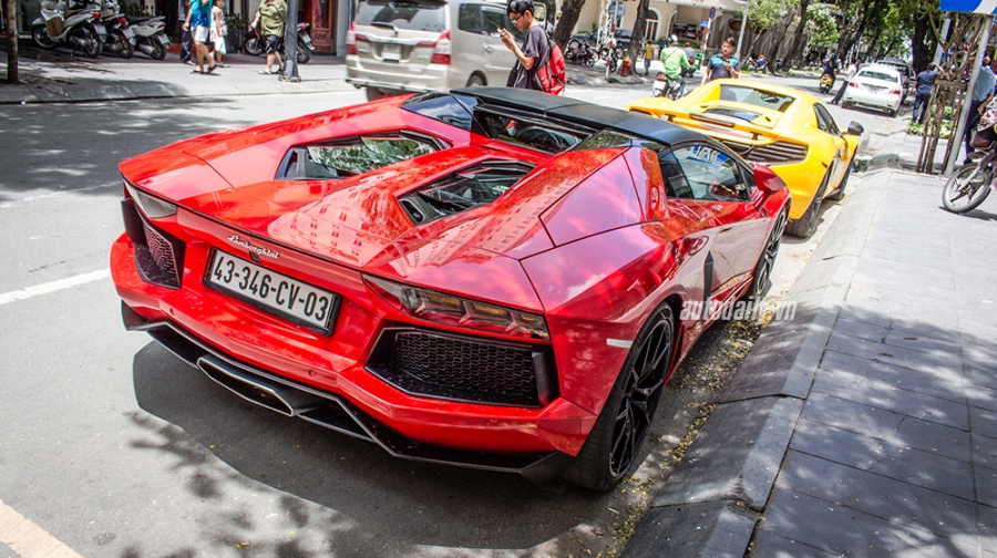 Supercar (10).jpg