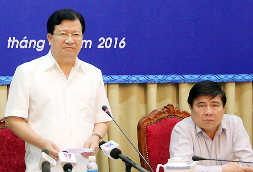 pho-thu-tuong-may-bay-bay-vong-vong-cho-ket-o-tan-son-nhat