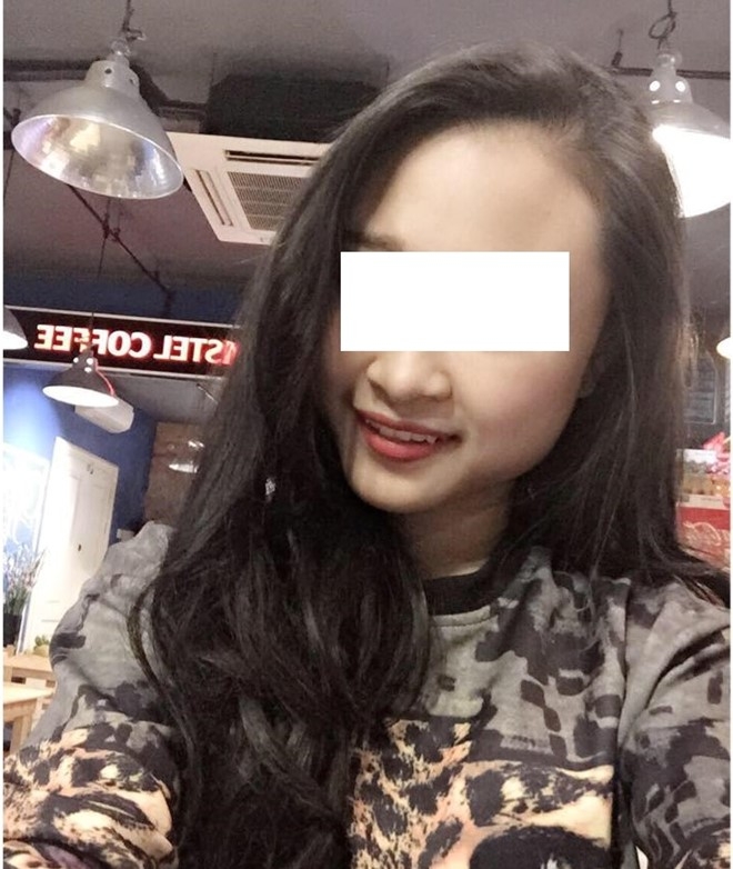 Co gai Ha Noi di bar thue ve si de ra oai voi ban be hinh anh 2