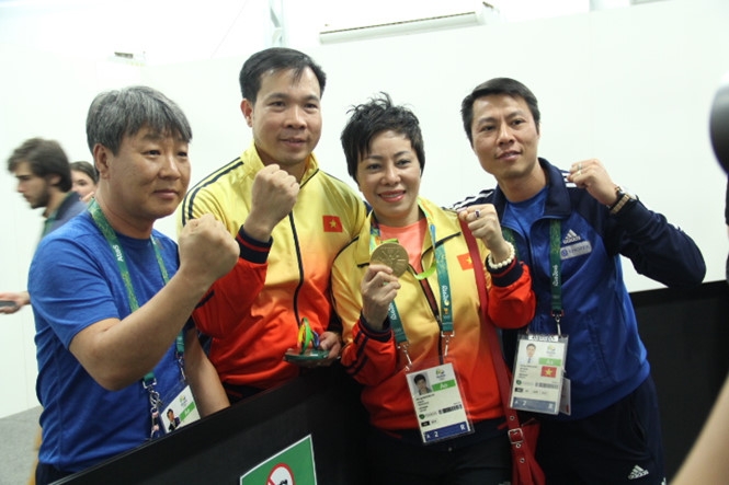 Hoàng Xuân Vinh về nước, xạ thủ Hoàng Xuân Vinh, đội tuyển bắn súng Việt Nam, Olympic Rio 2016, đoàn Việt Nam
