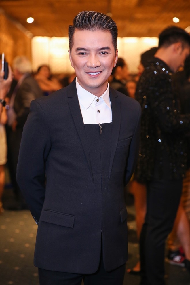 Sao Viet khoe sac voc du dai tiec hinh anh 4