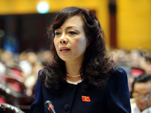 bo-truong-y-te-nguoi-dan-cu-vao-benh-vien-la-so