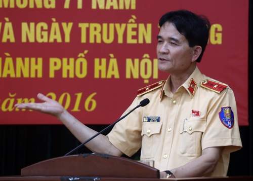 cuc-truong-csgt-dan-lam-gi-co-quyen-hoi-canh-sat-ke-hoach-xu-phat