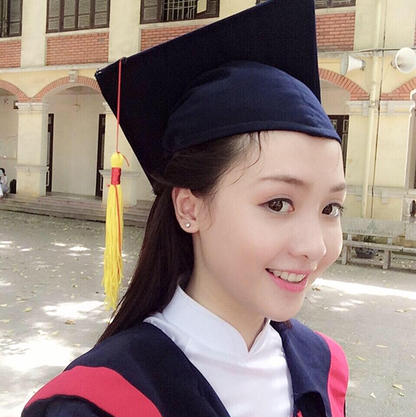 Hiện tại, Ngọc Diệu đang cực kỳ vui mừng và có những giây phút nghỉ xả hơi đúng nghĩa. Cô cũng chia sẻ cảm giác hồi hộp khi sắp trở thành tân sinh viên của ngôi trường đại học thuộc top đầu Thủ đô.