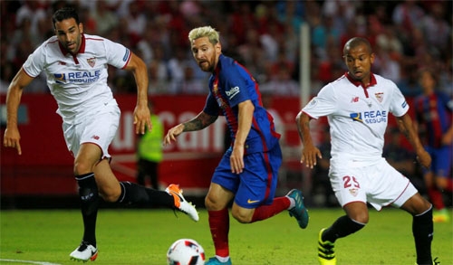 thang-thuyet-phuc-sevilla-barca-cham-mot-tay-vao-sieu-cup-1
