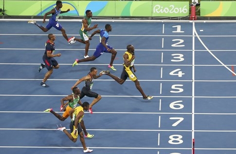 Usain Bolt: 'Cứ bình tĩnh, tôi còn 2 HCV nữa ở Olympic Rio 2016' - ảnh 2