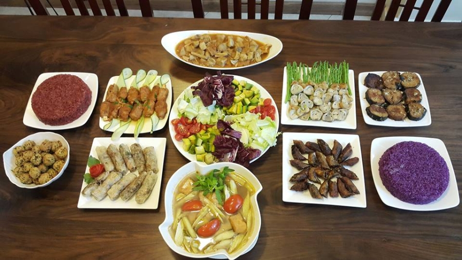 cúng rằm. vu lan, báo hiếu, rằm tháng 7, mâm cỗ