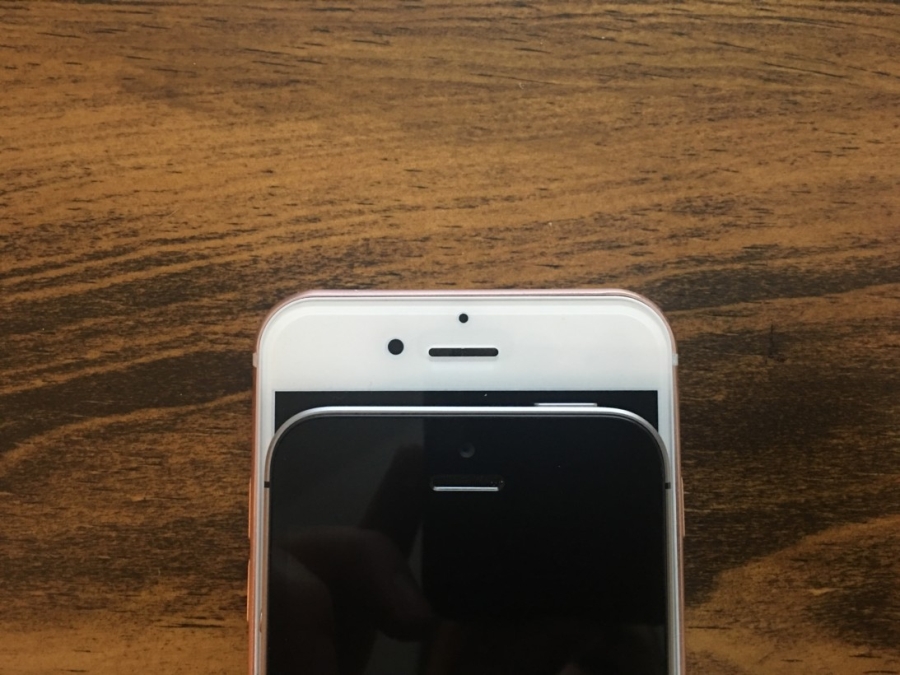 iPhone 7 vẫn có khác biệt lớn khi đặt cạnh iPhone 6s và iPhone SE - Ảnh 3. iPhone 7 vẫn có khác biệt lớn khi đặt cạnh iPhone 6s và iPhone SE - Ảnh 3.