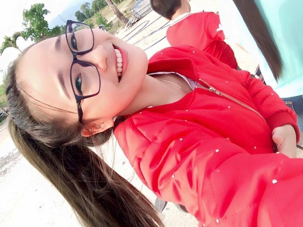 Khoe ảnh “lột xác” như hot girl, cô nàng bị “ném đá” vì cho rằng “bán vốn tự có” để lấy tiền làm đẹp