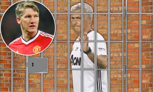 neuer-kho-hieu-vi-cach-mourinho-ghe-lanh-schweinsteiger-1