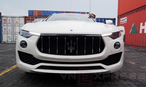 ve-dep-suv-hang-sang-levante-dau-tien-tai-viet-nam-page-2