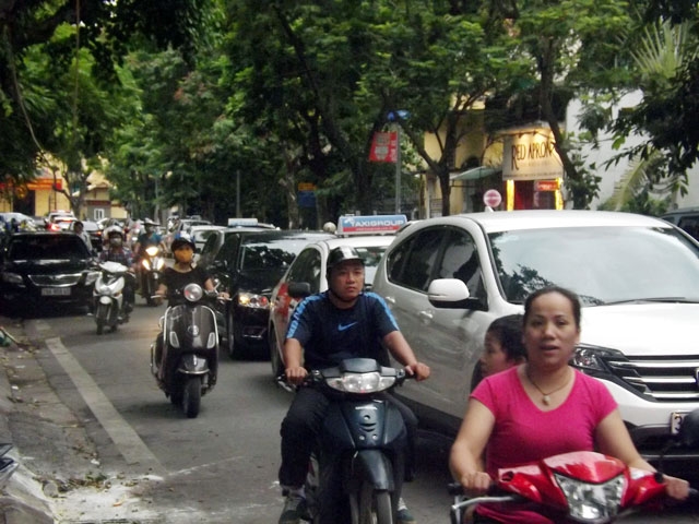 ha noi thi diem do xe theo ngay chan, le: nhiem vu bat kha thi? hinh anh 2