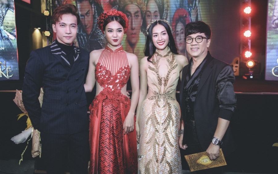Vào trưa nay (18/8), Hạ Vi và dàn diễn viên sẽ có mặt tại Hà Nội để chuẩn bị gặp gỡ báo chí tại đây.