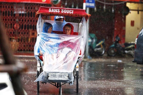 cong-so-truong-hoc-ha-noi-khn-cap-doi-pho-bao-dianmu-2