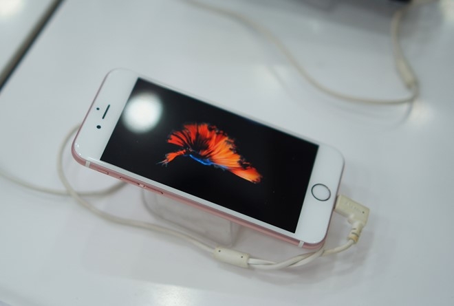 iPhone 6S giam gia sau tai Viet Nam don iPhone 7 hinh anh 1