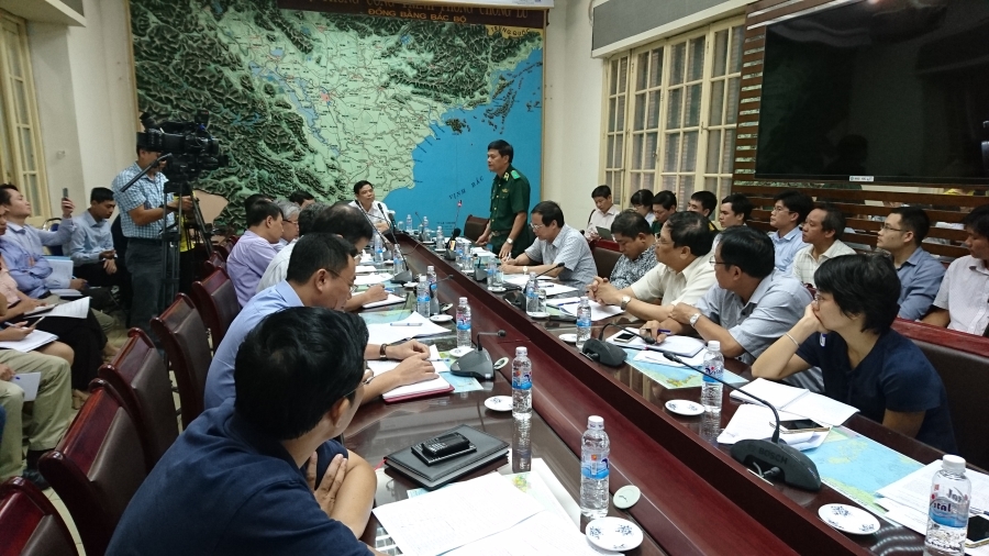 Quang cảnh cuộc họp.