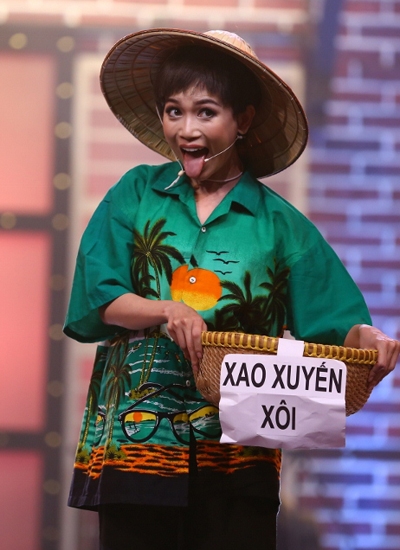 ngoc-trinh-do-mat-vi-duoc-tan-tinh-tren-san-khau-3