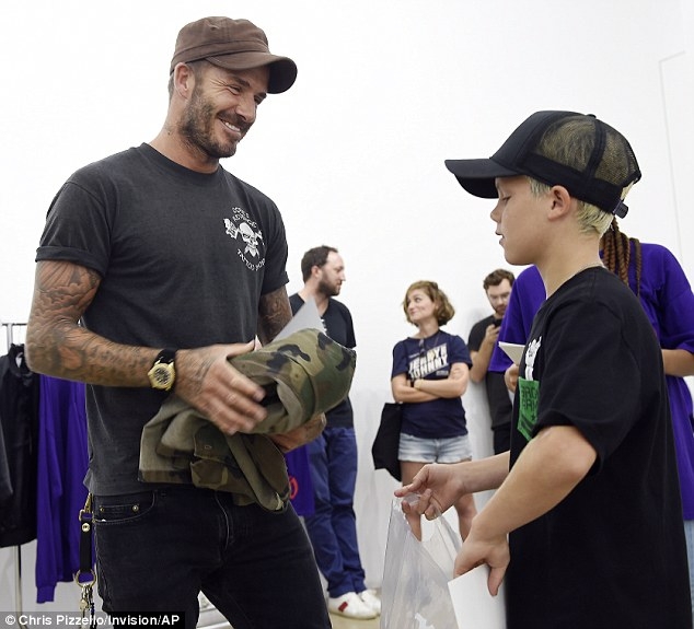 Victoria cau có thế này là do tin đồn David Beckham ngoại tình? - Ảnh 8.