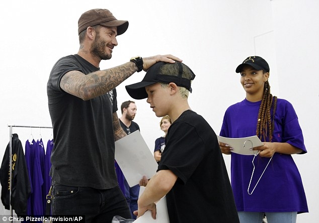 Victoria cau có thế này là do tin đồn David Beckham ngoại tình? - Ảnh 9.