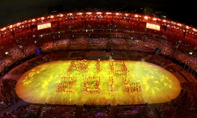 Le be mac Olympic Rio 2016: VDV doi mua, reo ho va nhay mua hinh anh 1