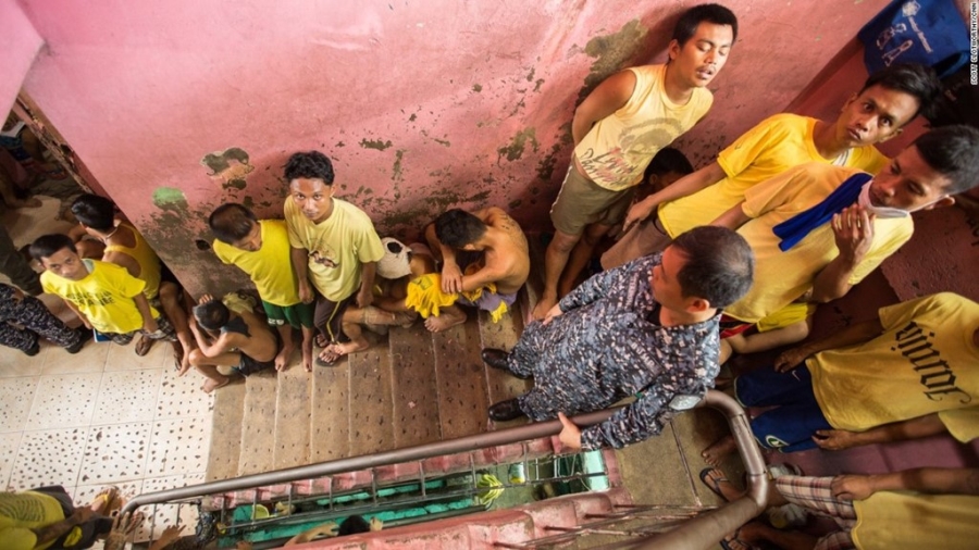 Tham canh trong nha tu qua tai o Philippines hinh anh 4