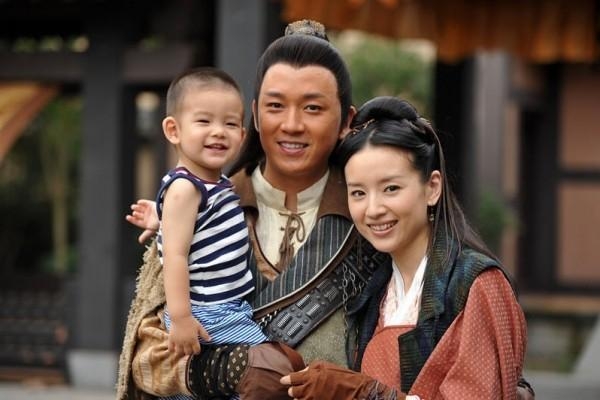 nhung-cap-vo-chong-hoa-ngu-thu-han-nhau-sau-ly-hon