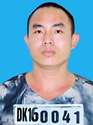  2 đối tượng trong nhóm côn đồ 