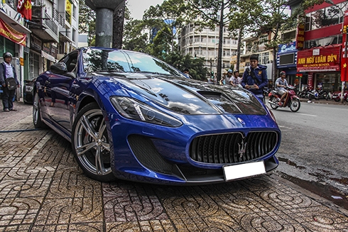 bo-doilamborghini-lp670-4-sv-va-maserati-granturismo-mc-stradale
