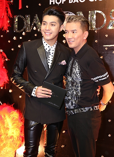 ho-ngoc-ha-dien-vay-xuyen-thau-di-su-kien-7