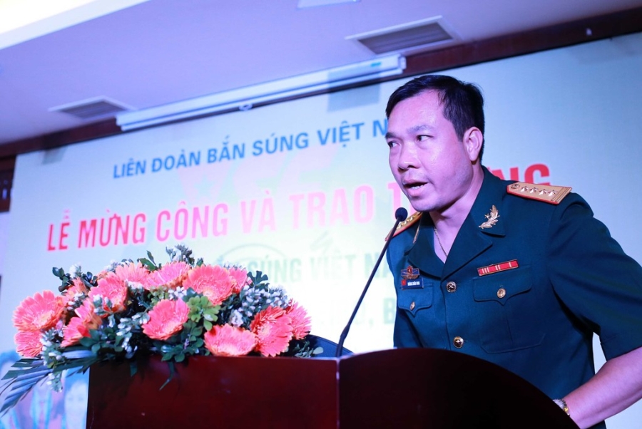 Xạ thủ Hoàng Xuân Vinh giành 1 HCV, 1 HCB bộ môn bắn súng tại Olympic Rio 2016, giúp đoàn Thể thao Việt Nam xếp hạng 48/206 quốc gia tham dự. 