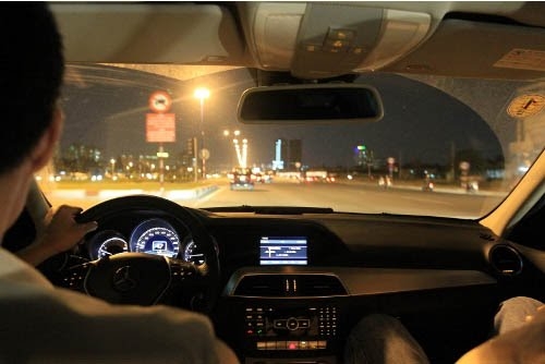 tài xế taxi, rờ rẫm, sàm sỡ, trốn chạy, khách gay, trai lơ gạ tình