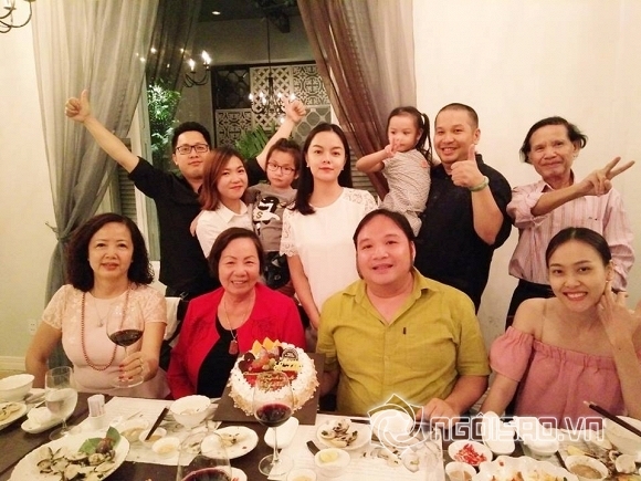 Hoàng Thùy Linh và Vĩnh Thụy sinh nhật Phạm Quỳnh Anh 9
