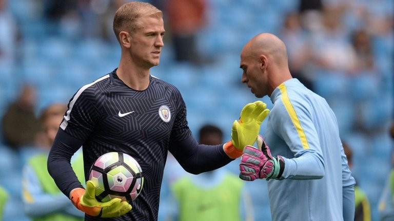 Joe Hart bỗng trở thành người thừa của Man City