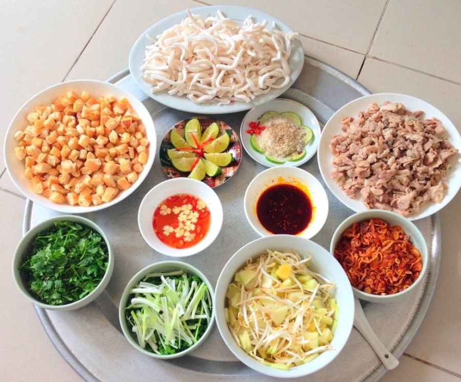 giảng viên, món ngon, mâm cơm, món ăn, bếp ăn, độc thân