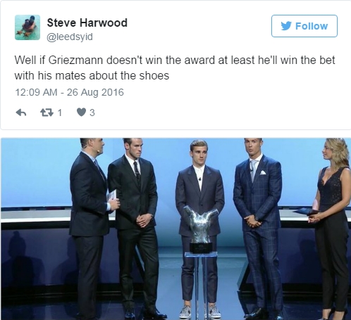 Griezmann bi che gieu vi di giay the thao du le sang trong hinh anh 2