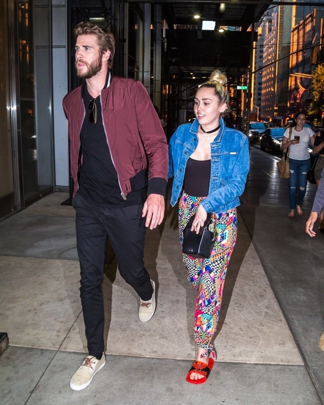 Miley Cyrus doi tra moi chi phi khi yeu Liam hinh anh 1