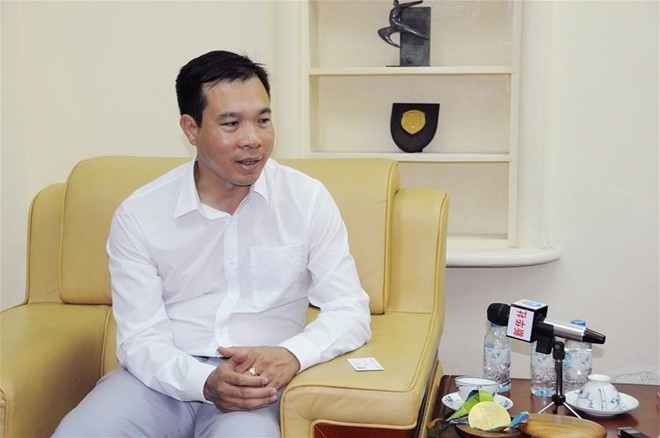 Xuan Vinh tra loi co quan ngon luan lon nhat Trung Quoc hinh anh 1
