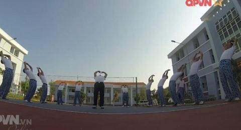 Chuyen sinh hoat cua cac thuy thu tau ngam Viet Nam
